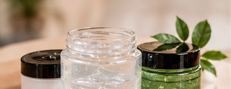 Pots de gel et gelée coiffante, illustration pour la définition des boucles
